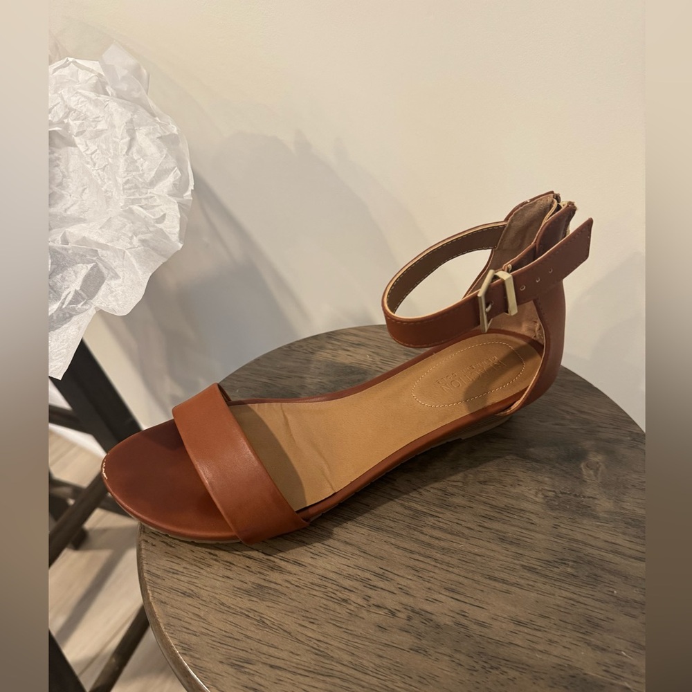 Kenneth Cole Sandals women’s 8.5 - Picture 3 of 11